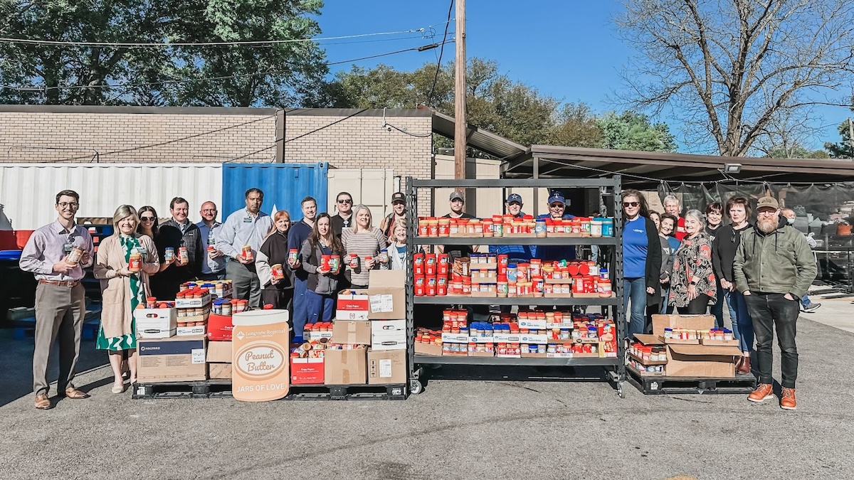 Longview Regional Medical Center Donates To Longview Community Ministries