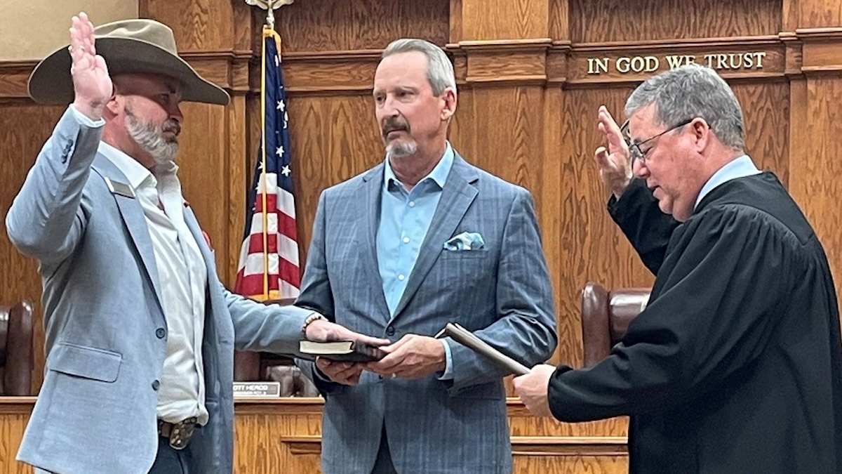 Smith County Commissioner J Scott Herod Sworn in to Office