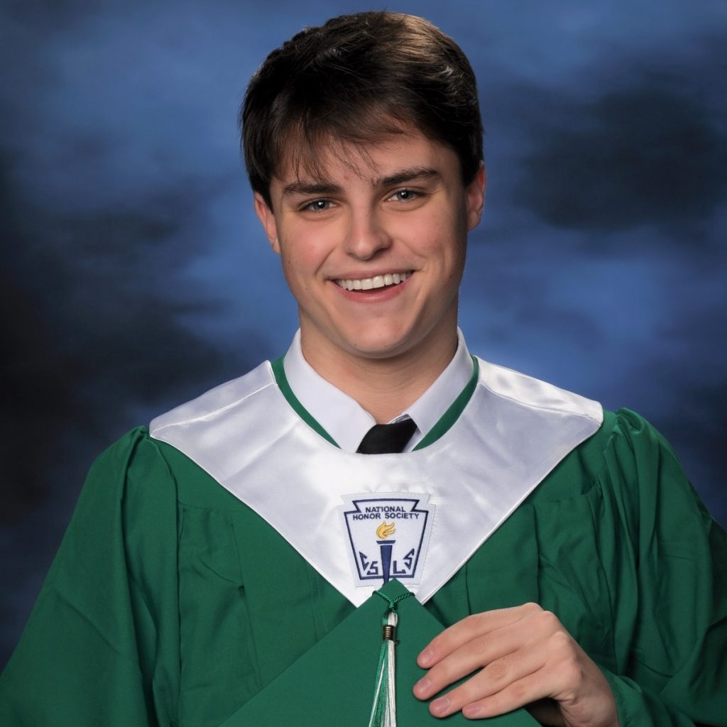 Longview High School's Class of 2025 Valedictorian is Diego D’Arbell, and the Salutatorian is Jagar Duran