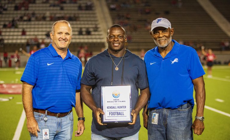 Tyler ISD Inducts former Lion Kendall Hunter into Athletic Hall of Fame