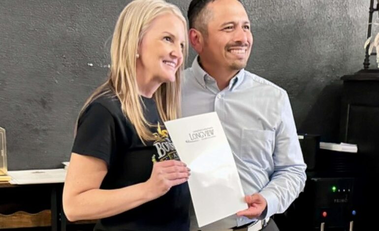 BOURBON ALLEY CUTS GRAND OPENING RIBBON 